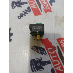 Реле поворота Suzuki, Liana/Aerio 3861054g00 в Омске Реле поворота Suzuki, Liana/Aerio 3861054g00 в Омске