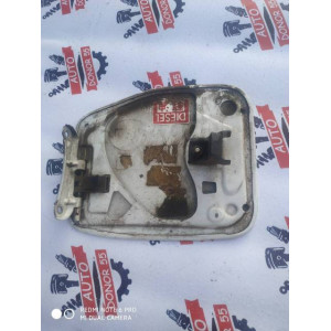 Лючок бензобака Toyota Sprinter e100 в Омске