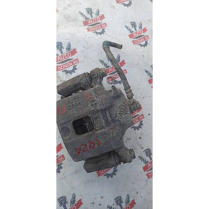 Суппорт тормозной передний правый Mitsubishi Galant E52A LHD в Омске