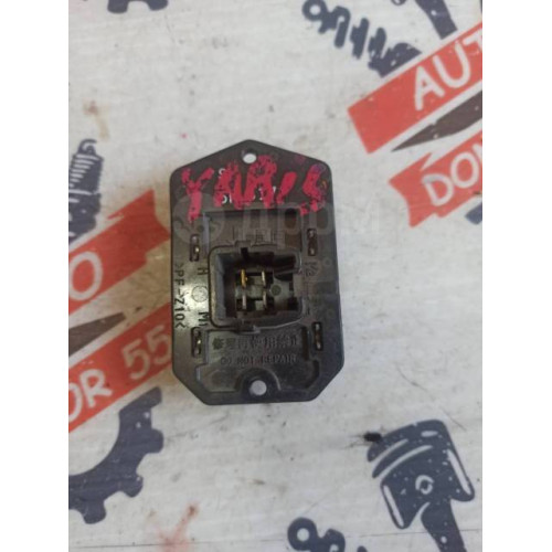 Реостат печки Toyota 87138-0K090 в Омске