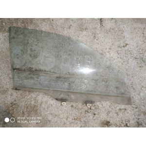 Стекло двери передней правой Toyota Caldina/Carina E/Corona T19 в Омске