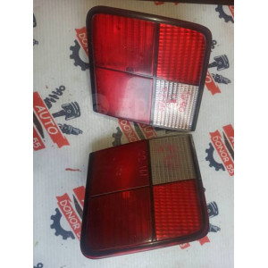 Фальшпанель фонарь в крышку левая правая Toyota Camry SV40 32-161 в Омске