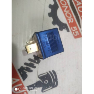 Реле Audi/Volkswagen 8d0951253a в Омске