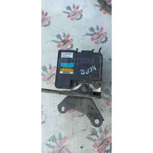 Блок ABS Toyota Platz NCP12 8954152230 в Омске
