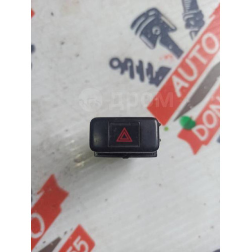 Кнопка аварийной сигнализации Toyota Carina E/Corona T190 в Омске