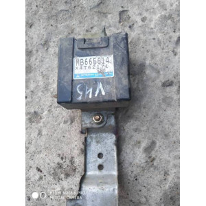 Блок управления подвеской Mitsubishi Pajero, Montero 1991-2004 mb66561 в Омске Блок управления подвеской Mitsubishi Pajero, Montero 1991-2004 mb66561 в Омске