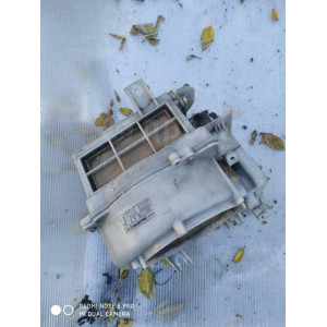 Корпус моторчика печки Nissan Cefiro A32 в Омске Корпус моторчика печки Nissan Cefiro A32 в Омске