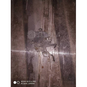 Замок капота Toyota Corolla/Sprinter E110 в Омске