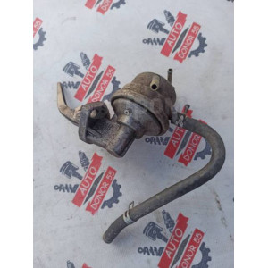Насос топливный Toyota 2E, 3E 23100-19255 в Омске
