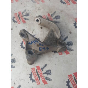 Кронштейн КПП правый Honda Civic ES3 D17A SLYA в Омске Кронштейн КПП правый Honda Civic ES3 D17A SLYA в Омске