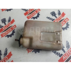 Бачок расширительный Toyota Camry SV40 в Омске Бачок расширительный Toyota Camry SV40 в Омске
