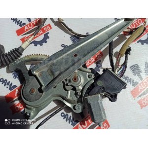 Стеклоподъемник задней правой двери Toyota RAV4 69803-42040 ACA31 в Омске