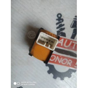Блок управления зеркалами Toyota Caldina/Carina T19 84870-20080 в Омске Блок управления зеркалами Toyota Caldina/Carina T19 84870-20080 в Омске
