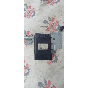 Блок управления дверями Mazda Demio DW3W D20467560 в Омске