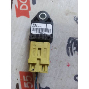 Датчик Airbag Toyota Avensis 8983405010 в Омске Датчик Airbag Toyota Avensis 8983405010 в Омске