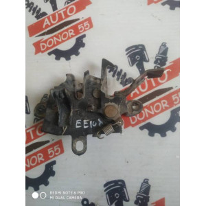 Замок капота Toyota Corolla AE100 в Омске
