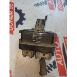 Реле Toyota 8826312090 в Омске