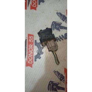 Реле свечей накала Toyota 2861064110 в Омске Реле свечей накала Toyota 2861064110 в Омске