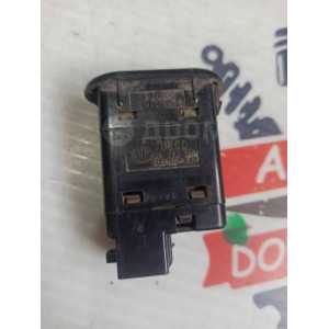 Кнопка стеклоподъемника Daewoo Nexia 96179135 в Омске Кнопка стеклоподъемника Daewoo Nexia 96179135 в Омске